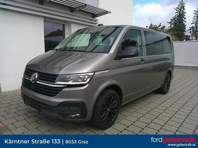 Gebraucht VW Multivan Trendline 150 PS (110 kW) 2019 Beige Van