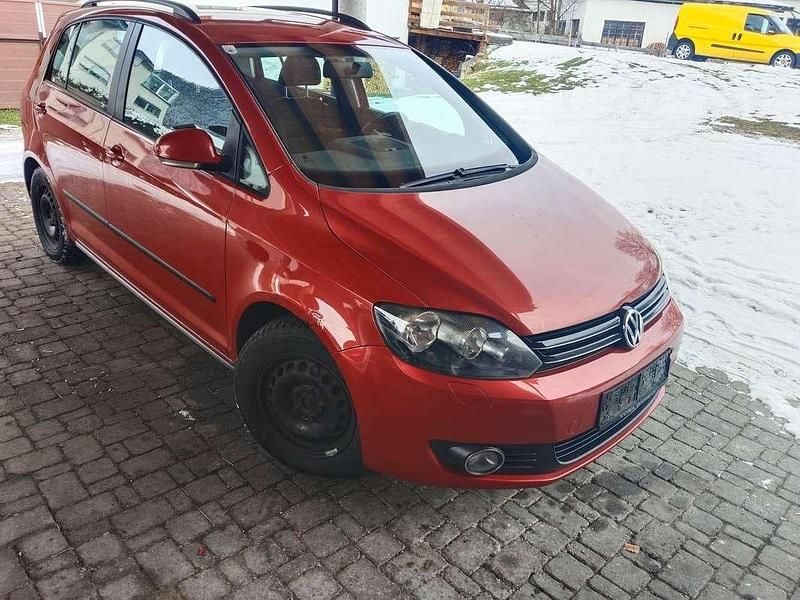 Gebraucht VW Golf VI Trendline 90 PS (66 kW) 2010 Rot Kleinwagen