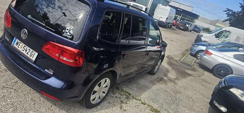 Gebraucht VW Touran Highline 105 PS (77 kW) 2015 Van / Kleinbus