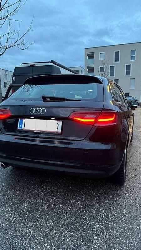 Gebraucht Audi A3 Ambiente 105 PS (77 kW) 2014 Limousine