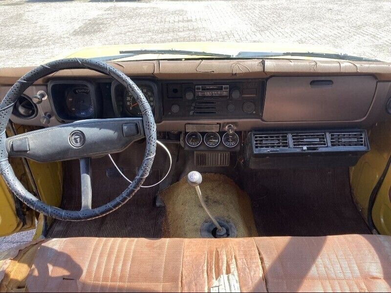 Gebraucht Toyota HiLux 98 PS (72 kW) 1975 Gelb Abholung