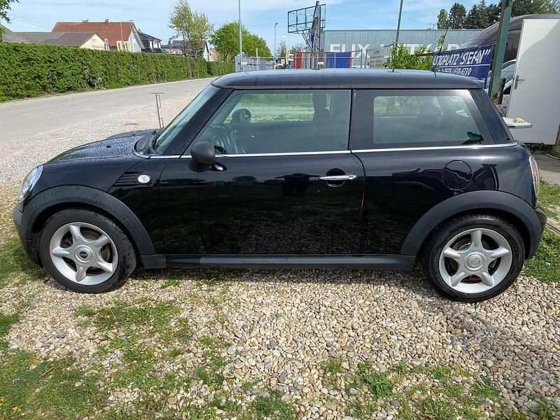 Gebraucht Mini ONE Salt 75 PS (55 kW) 2009 Schwarz Kleinwagen