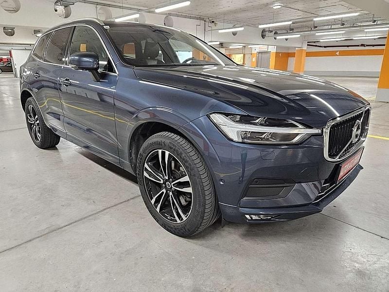 Gebraucht Volvo XC60 Momentum 197 PS (144 kW) 2020 Blau SUV