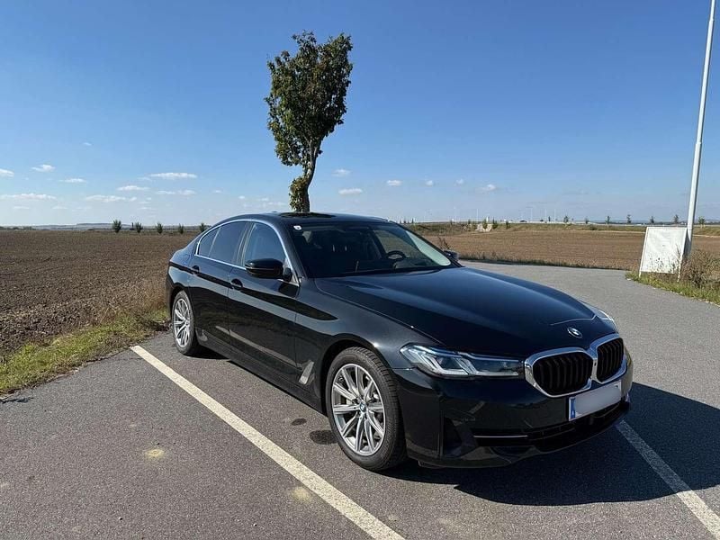 Schwarz Gebraucht 2021 BMW 530 Limousine | € 44.000 (Fairer Preis) - Bild 1/4