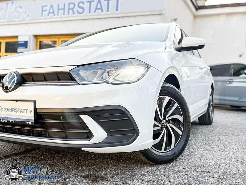 Gebraucht VW Polo Life 95 PS (69 kW) 2023 Weiß Kleinwagen