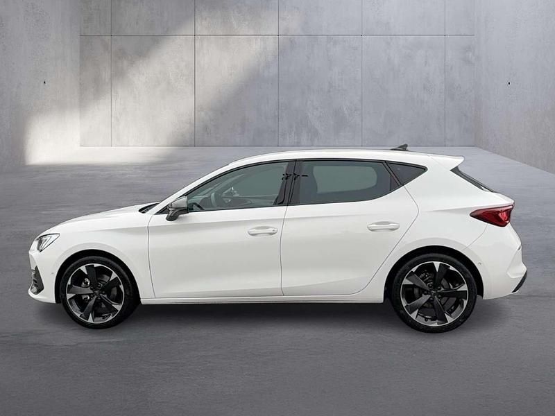 Gebraucht Cupra Leon 150 PS (110 kW) 2024 Weiss  normal Limousine