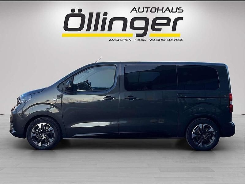 Neu Opel Zafira 179 PS (131 kW) 2025 Grau Van / Kleinbus