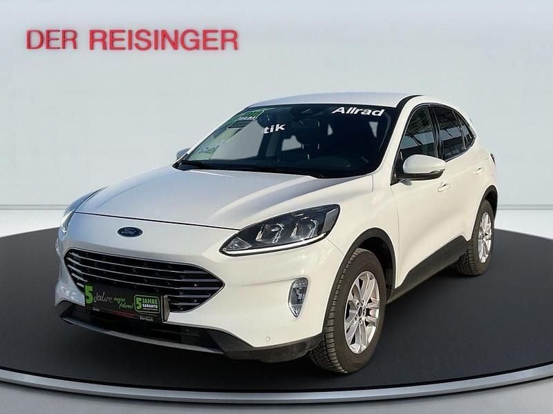 Gebraucht Ford Kuga Titanium 190 PS (139 kW) 2021 Weiß SUV