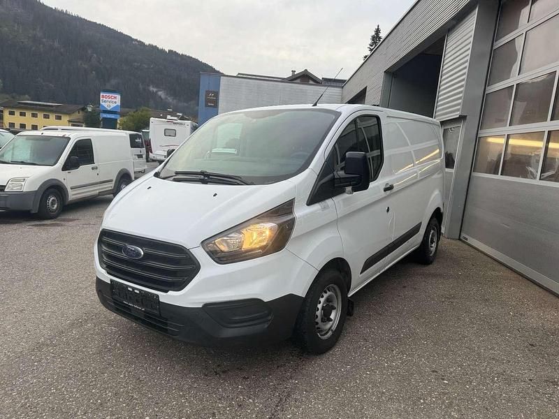 Weiß Gebraucht 2019 Ford Transit Limousine | € 15.990 - Bild 1/4
