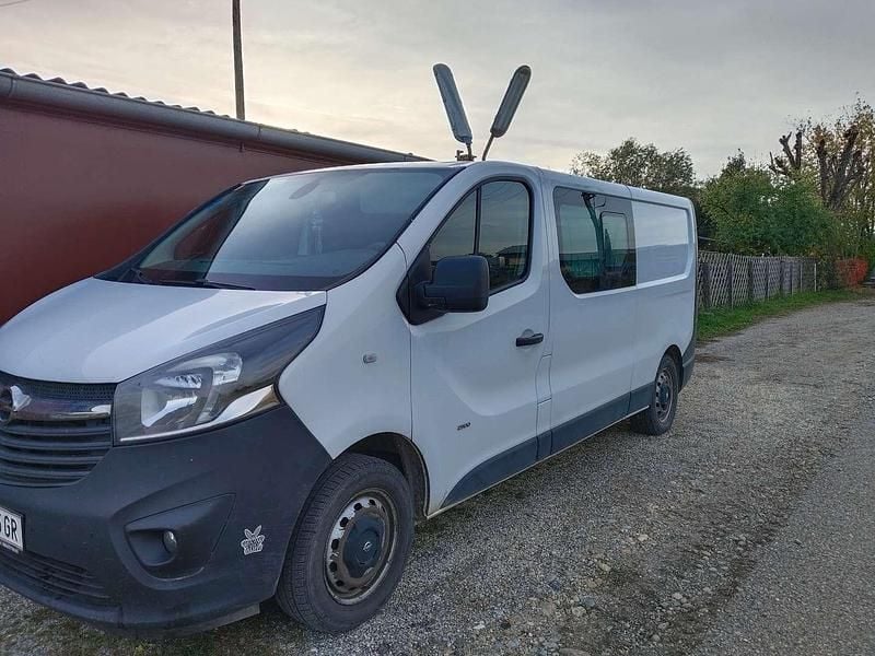 Weiß Gebraucht 2016 Opel Vivaro Van / Kleinbus | € 6.500 - Bild 1/2