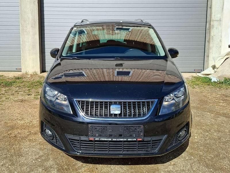 Schwarz Gebraucht 2011 Seat Alhambra Van / Kleinbus | € 10.500 (Fairer Preis) - Bild 1/4