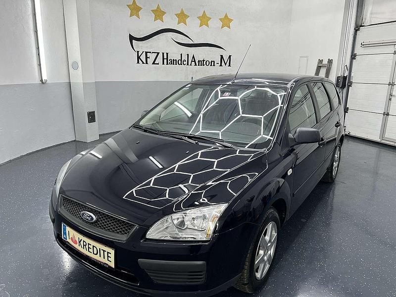 Blau Gebraucht 2006 Ford Focus Trend Kombi | € 6.490 (Fairer Preis) - Bild 1/4