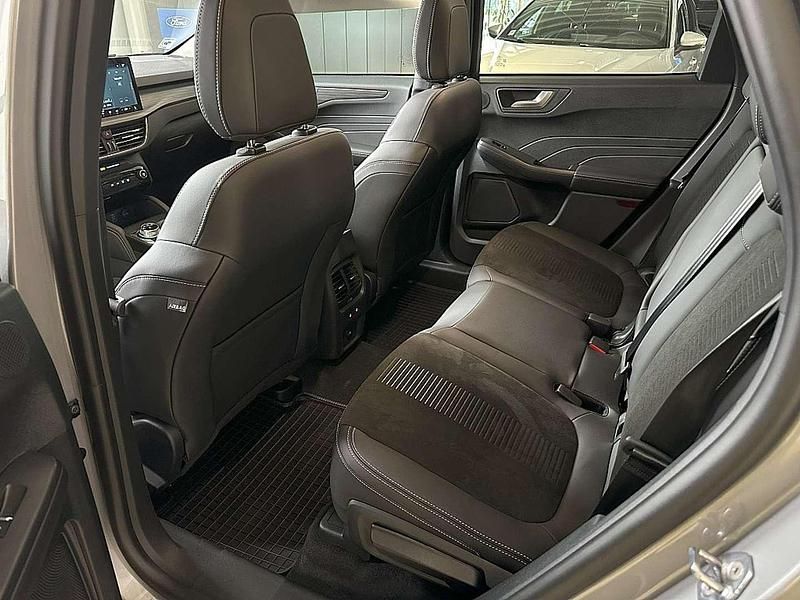 Gebraucht Ford Kuga Active X 152 PS (111 kW) 2025 Solarsilver SUV