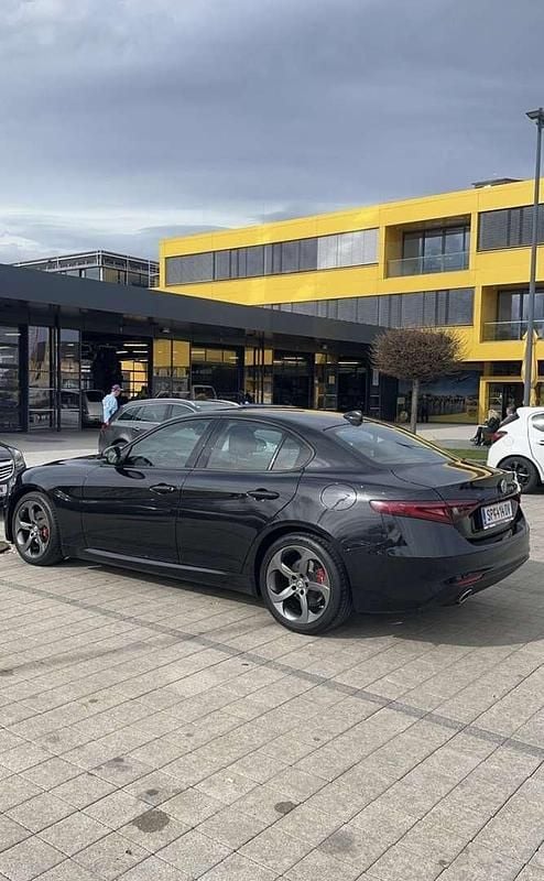 Gebraucht 2018 Alfa Romeo Giulia Super Limousine | € 17.500 (Guter Preis) - Bild 1/4