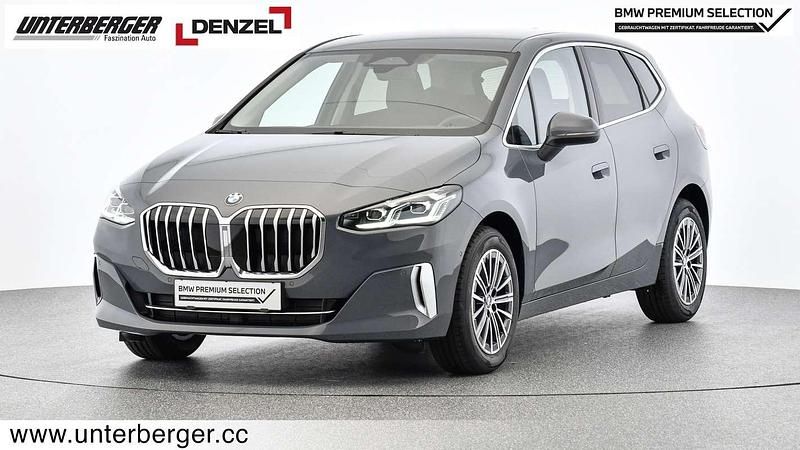 Grau Gebraucht 2023 BMW 218 Active Tourer Luxury Line Van / Kleinbus | € 33.900 (Fairer Preis) - Bild 1/4