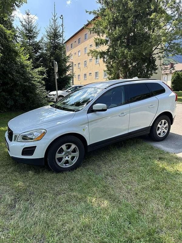 Gebraucht 2011 Volvo XC60 Kinetic SUV | € 14.900 (Fairer Preis) - Bild 1/4