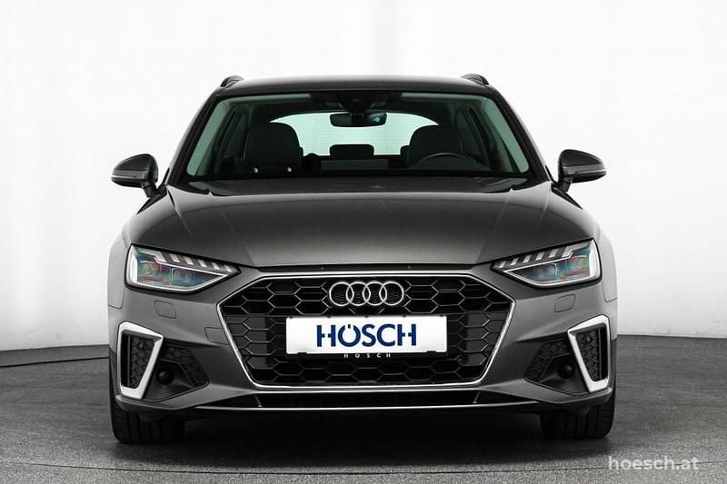 Gebraucht Audi A4 S-Line 163 PS (119 kW) 2022 Grau Kombi