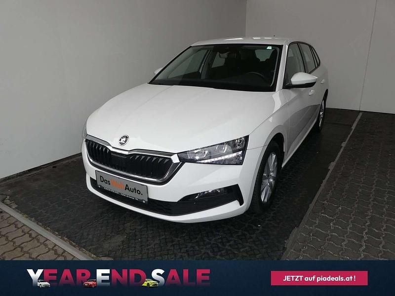 Weiß Gebraucht 2020 Skoda Scala Ambition Kleinwagen | € 15.990 (Teuer) - Bild 1/4