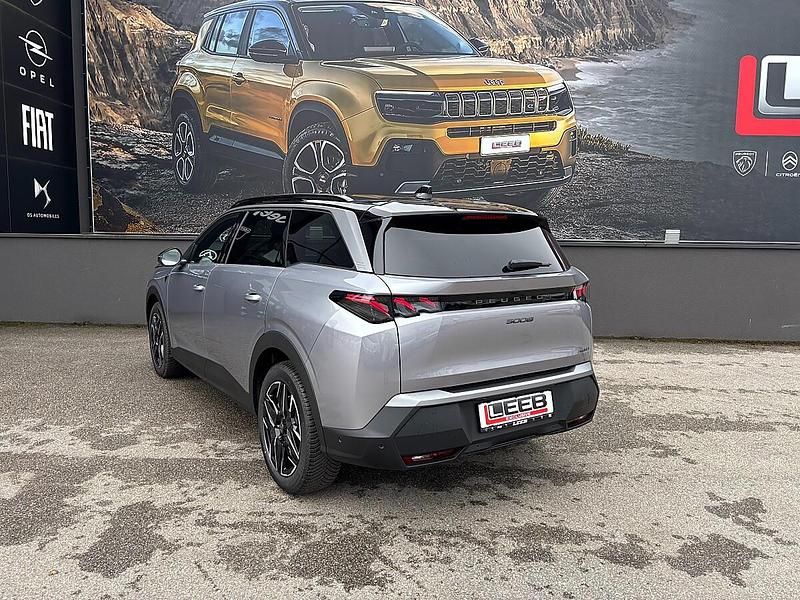 Neu Peugeot 5008 GT 146 PS (107 kW) 2026 Grau SUV