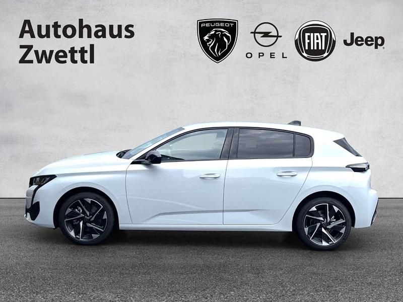 Neu Peugeot 308 Allure 131 PS (96 kW) 2025 Weiß Limousine