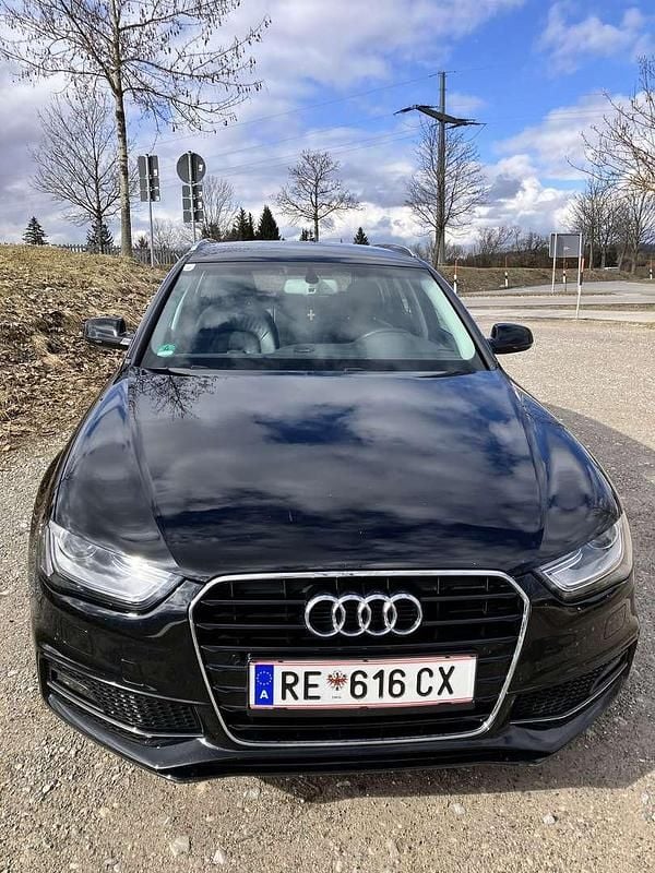 Gebraucht Audi A4 Design 150 PS (110 kW) 2015 Schwarz Kombi