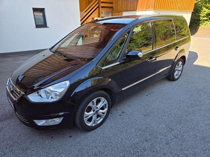 Schwarz Gebraucht 2015 Ford Galaxy Titanium Van / Kleinbus | € 7.900 (Superpreis) - Bild 1/4