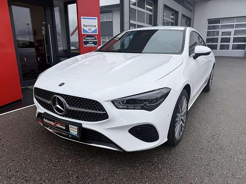 Gebraucht Mercedes CLA200 150 PS (110 kW) 2024 Weiß Coupé