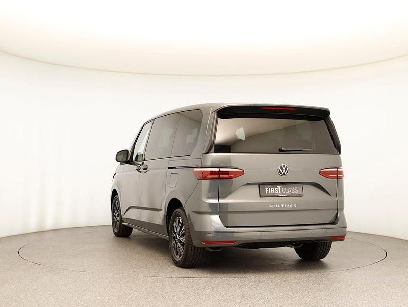 Gebraucht VW Multivan Business 150 PS (110 kW) 2025 Mittelgrau  metallic Van