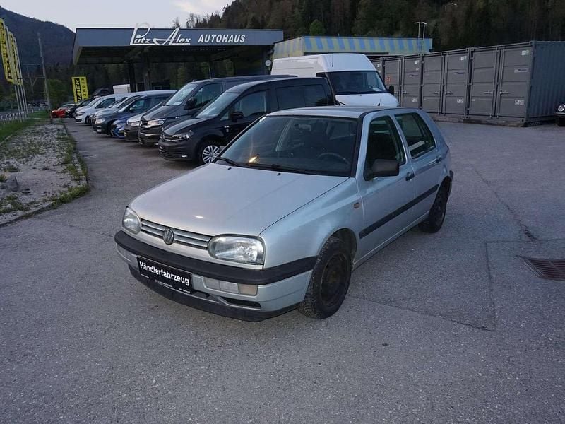 Gebraucht VW Golf III 64 PS (47 kW) 1997 Silber Limousine