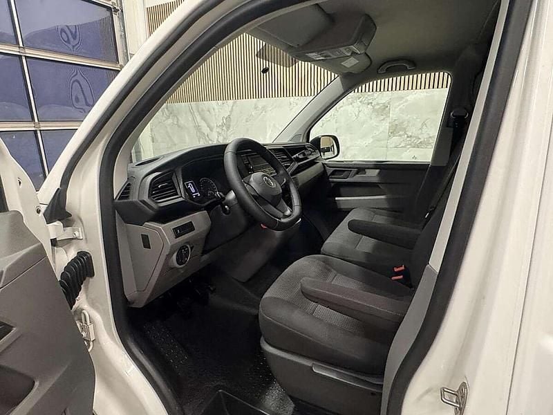 Gebraucht VW T6.1 150 PS (110 kW) 2021 Weiß Van