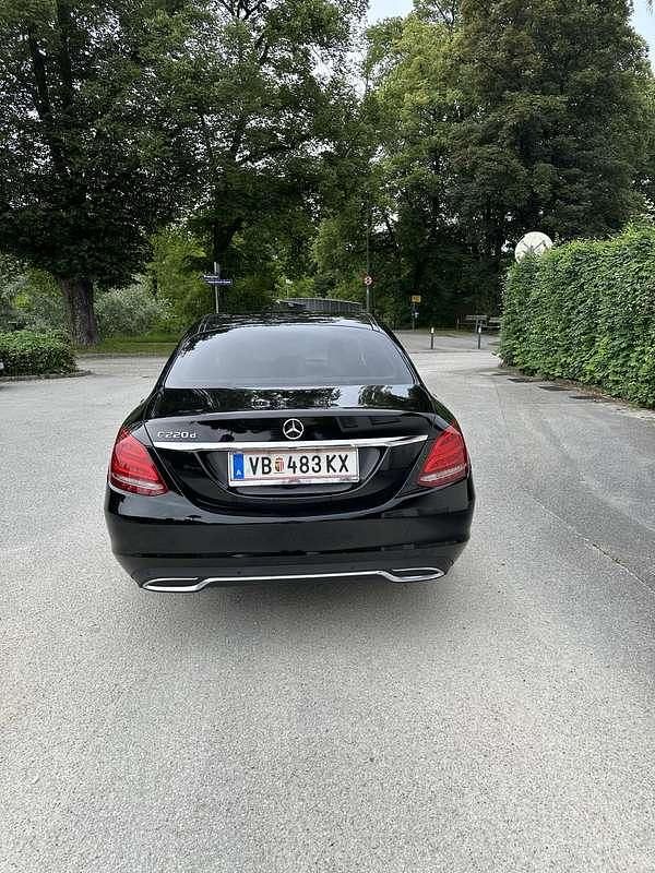 Gebraucht Mercedes C220 AMG line 170 PS (125 kW) 2015 Limousine