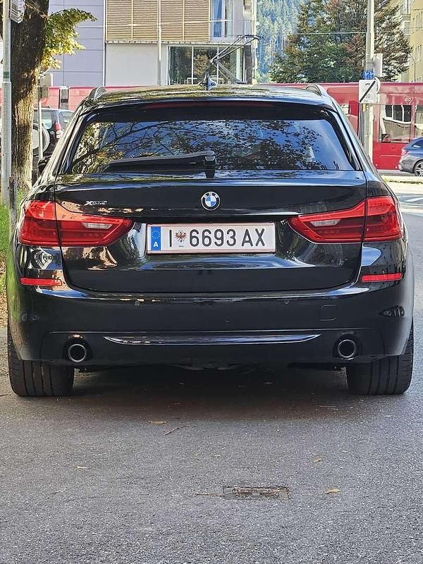Gebraucht BMW 520 190 PS (139 kW) 2017 Schwarz Kombi