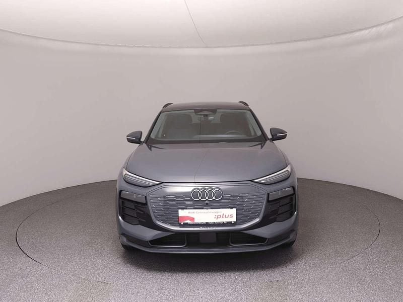 Gebraucht Audi Q6 e-tron Performance 225 kW (306 PS) 2025 Hellgrau  metallic SUV