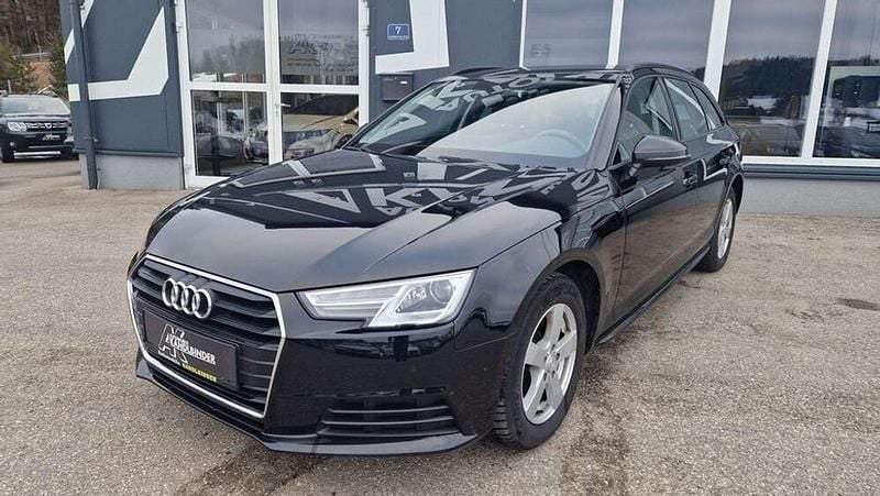 Gebraucht Audi A4 Basis 122 PS (89 kW) 2018 Schwarz Kombi