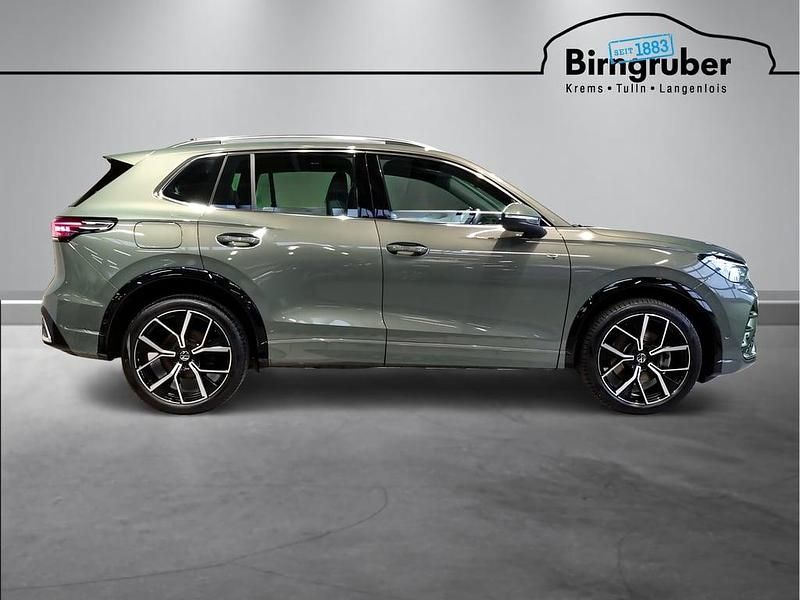 Gebraucht VW Tiguan Sport 150 PS (110 kW) 2025 Mittelgrün metallic SUV