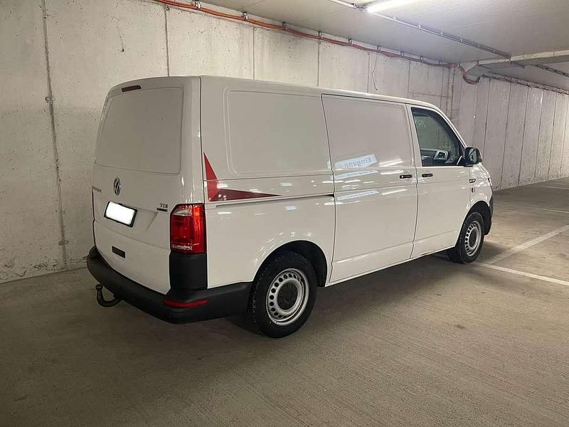 Gebraucht VW T6 Trendline 150 PS (110 kW) 2015 Weiß Van