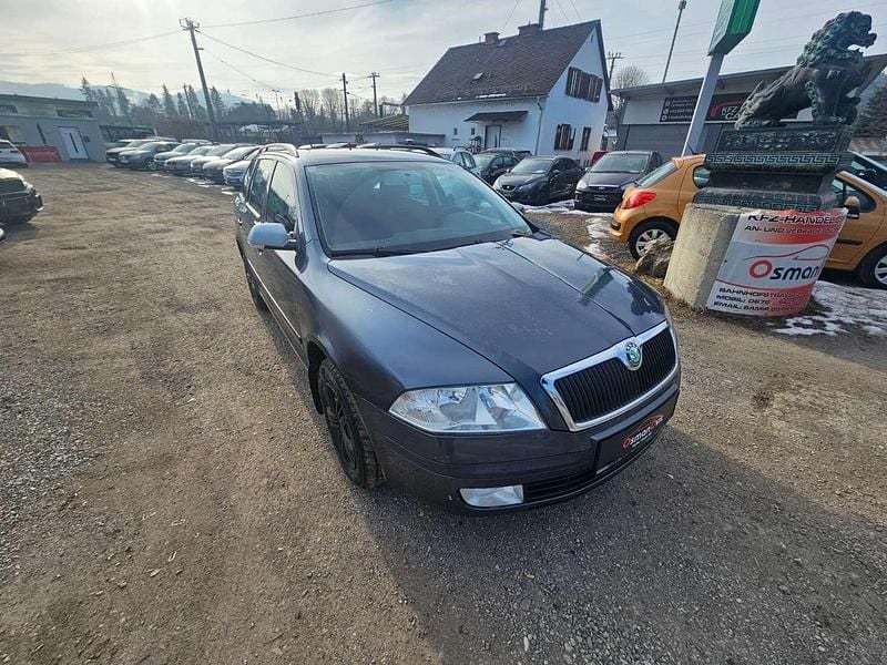 Gebraucht Skoda Octavia Ambiente 105 PS (77 kW) 2008 Grau Kombi