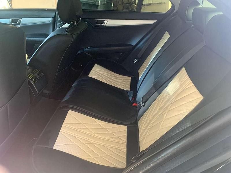 Gebraucht Mercedes C180 Avantgarde 156 PS (114 kW) 2009 Schwarz Limousine