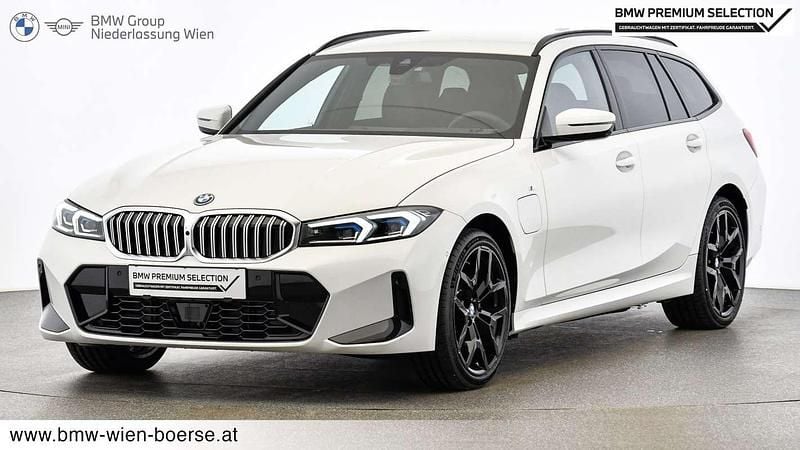 Gebraucht BMW 330e Efficient Dynamics 292 PS (214 kW) 2024 Weiß Kombi