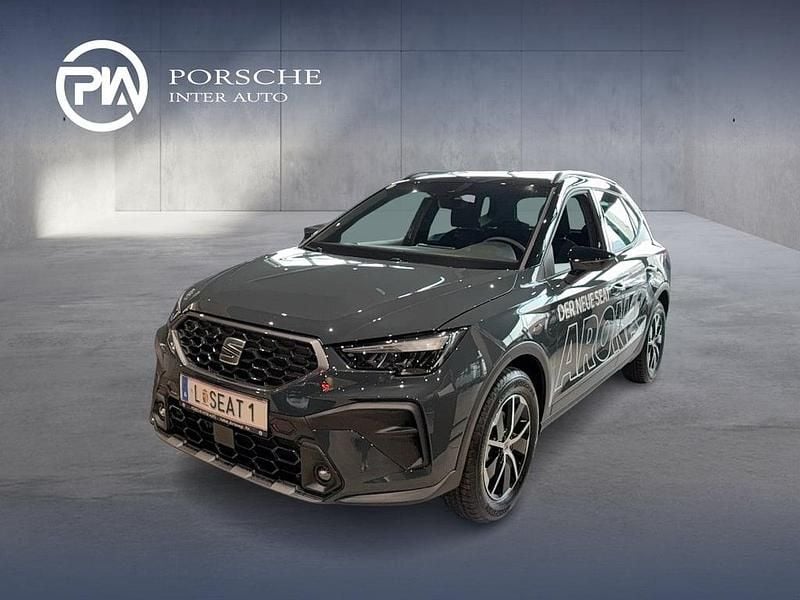Neu Seat Arona Style 115 PS (84 kW) 2026 Dunkelblau  normal SUV