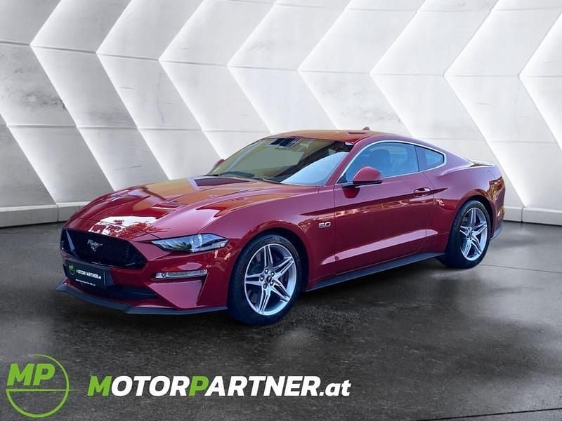 Rot Gebraucht 2022 Ford Mustang GT Coupé | € 51.990 - Bild 1/4