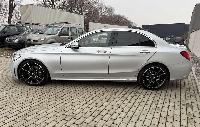 Gebraucht Mercedes C220 AMG 194 PS (142 kW) 2018 Silber Limousine