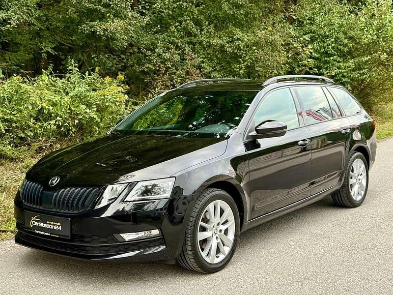 Schwarz Gebraucht 2020 Skoda Octavia Kombi | € 19.499 (Guter Preis) - Bild 1/4