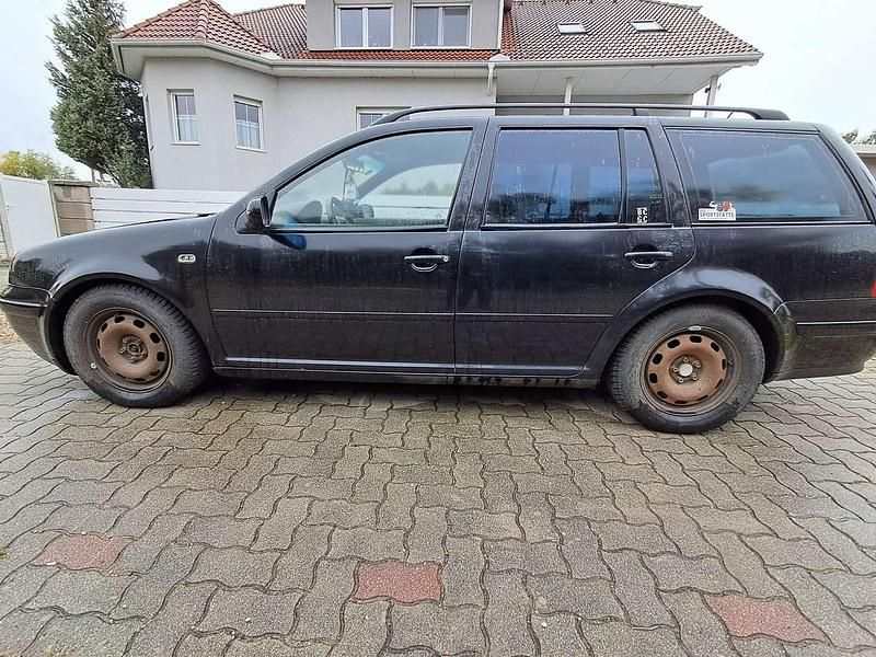 Gebraucht VW Golf IV Trendline 101 PS (74 kW) 2001 Kombi