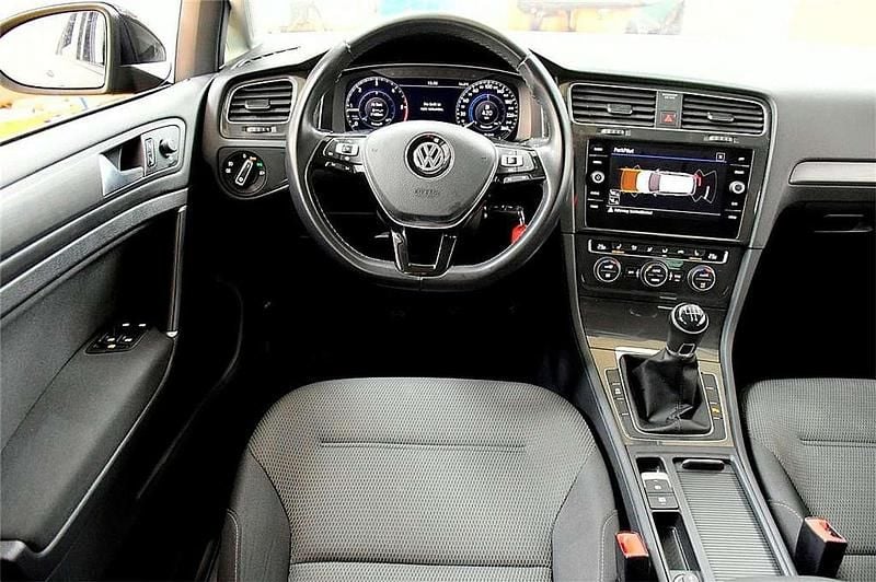 Gebraucht VW Golf VII 116 PS (85 kW) 2020 Schwarz Kombi