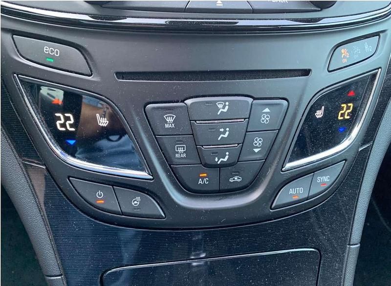 Gebraucht Opel Insignia 140 PS (102 kW) 2014 Limousine