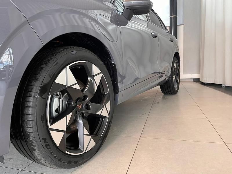 Gebraucht Cupra Terramar 204 PS (150 kW) 2026 Hellgrau  normal SUV