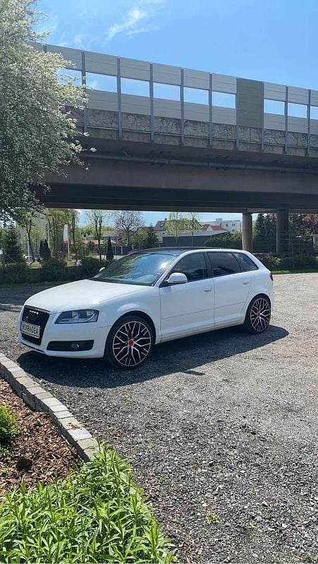 Gebraucht Audi A3 105 PS (77 kW) 2009 Limousine