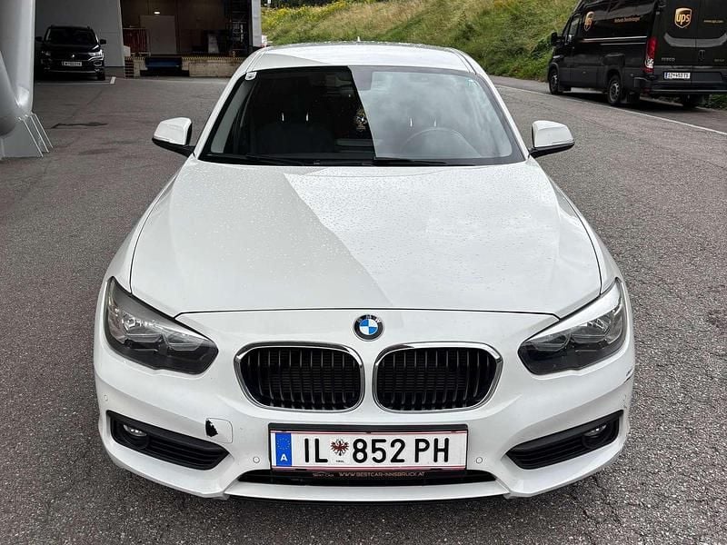 Weiß Gebraucht 2018 BMW 116 Comfort Edition Kleinwagen | € 14.000 (Fairer Preis) - Bild 1/4