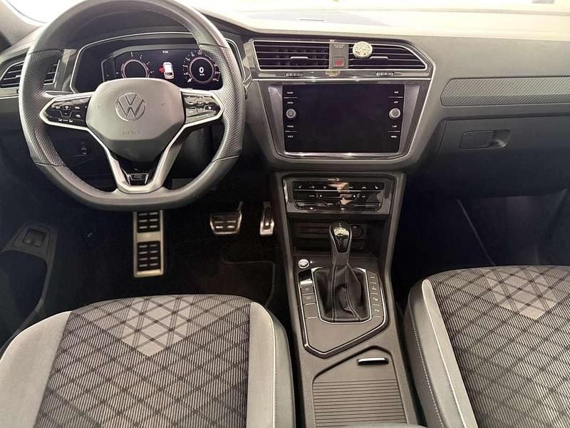Gebraucht VW Tiguan R-line 150 PS (110 kW) 2021 Schwarz SUV
